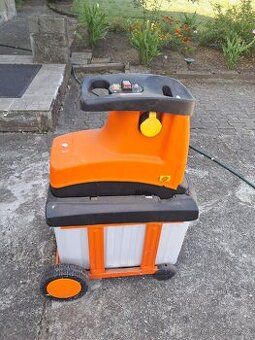 Štěpkovač Powersilent 2600