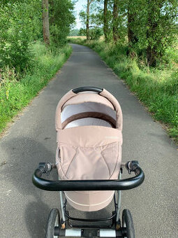 Zachovalý kočárek Baby Design + sporťák