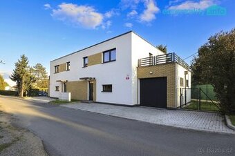 Prodej, rodinný dům, 266 m2, Plzeň - Křimice - 1