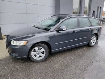 VOLVO V50, 1.6D, r.10, 155000km, VELMI SOLIDNÍ