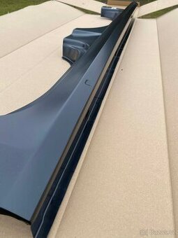 Výřezový díl - práh pravý Škoda Octavia IV Originál