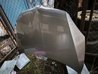 Karosářské díly z Škoda Fabia 2 před faceliftem v barvě 9202