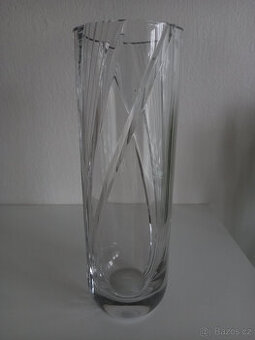 Křišťálová česká váza