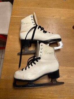 Divci brusle Piruett vel 22