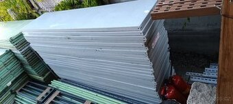 Prodám šedé regály – lehké, pevné, snadná montáž