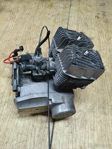 Motor Jawa 350/638