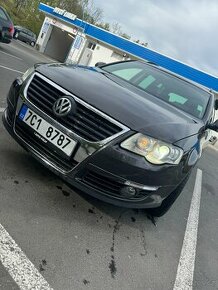 Volkswagen Passat 2.0tdi 125kw rok 2007 - 1