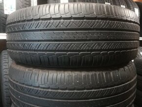 215/60 R17 MICHELIN (0813)