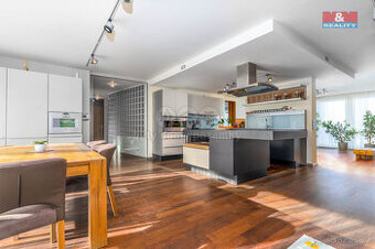 Prodej bytu 3+kk, 160 m², Praha, ul. Spinozova - 1