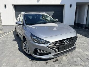 Hyundai i30 Combi 1.5 DPI 80kw benzin 2022