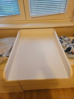 Přebalovací pult na komodu Malm (Ikea)