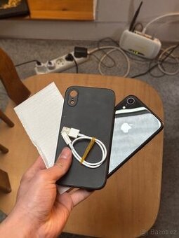 iPhone Xr 64gb Jako Nový