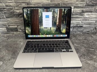 MacBook Air 13 2022 M2 / 8GB / 256GB