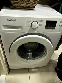 Pračka Samsung Wf70fe0w2w/LE na opravu nebo na náhradní dily