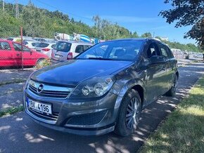 Opel Astra H 1,4 16V, BOURANÉ - náhradní díly