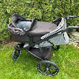 Nabízím kočárek Thule Urban Glide 2 s hlubokou korbičkou
