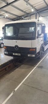 Hákový nosič konterjnerů Mercedes