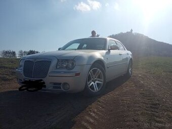 Chrysler 300C 3.0 crd r.v.2007 hezký elegantní vůz