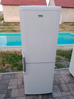 Lednice s mrazakem Beko