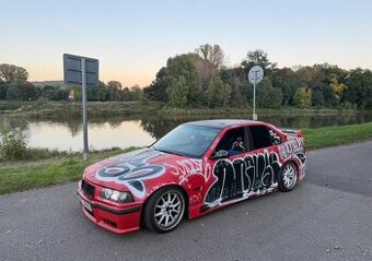 BMW E36 325i