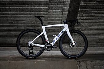 Pinarello F 2024, Sram Force AXS E1 2x12, DXC Carbon
