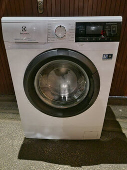ELECTROLUX PRAČKA