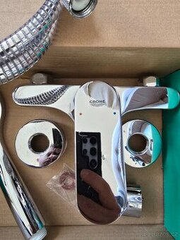 Set vaňovej batérie a sprchovej hlavice Grohe Eurosmart Cosm