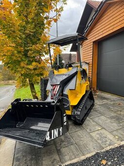 Smykový pásový nakladač sedadlový, lžíce 4v1.