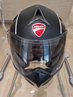 Helma na motorku iroh - Louny