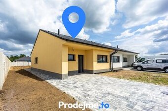 Prodej rodinného domu 3+kk, 81m2 - Hevlín, ev.č. 100030