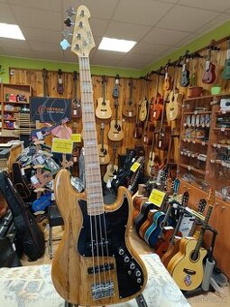 Prodám nevyužitou baskytaru BACH - KYJOV 7000,-Kč