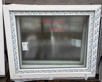 Prodám plastové okno 110x90