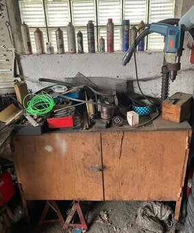 Masivní Stojanová Vrtačka (Bosch) - Kompletní Dílenský Set