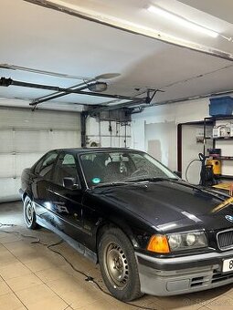 Bmw E36 318i 85kw Nová STK