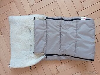 Vlněný fusak do kočárku