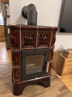 Kamna HAAS+SOHN TREVISO II, výkon 2,7-8,2kW, hnědá