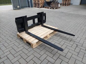 Paletizační vidle smykový nakladač CAT Bobcat a jiné skladem