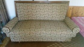 Prodám starožitnou sedačku