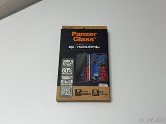 PanzerGlass Ultra-Wide Fit Privacy – iPhone 16E/14/13/13 Pro