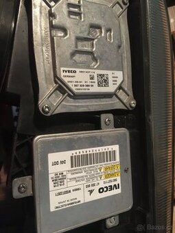Iveco irisbus E6 přední pravy xenonový svetlomet