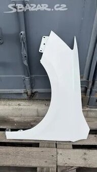 Levý blatník Škoda Fabia 3 bílý