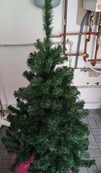 Umělý vánoční stromek