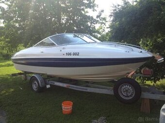 Prodám motorový člun Bayliner Capri 602