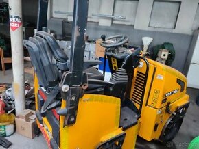 Prodám JCB válec 1,8 t - 1