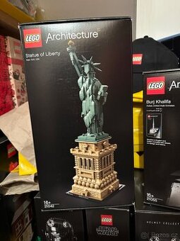 LEGO 21042 NOVÉ
