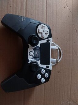 Ovladač na Bluetooth DUALSHOCK 4