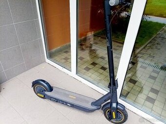 Elektrokoloběžka Segway G30E 2  - nová