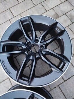 Mercedes Benz originál disk kola A2134014900