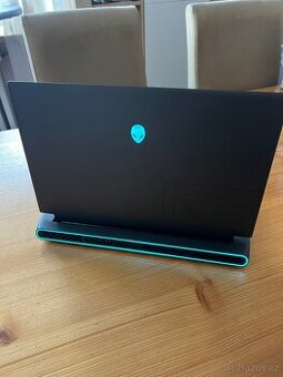 ✅ Alienware M15 R7 ✅ - 3070 ti, 32GB, i7, 1TB SSD, záruka
