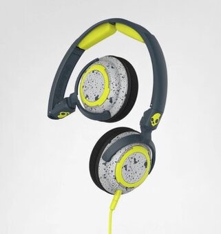 Sluchátka Skullcandy Lowrider s mikrofonem (nové)